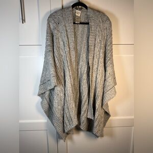 Soma Gray Cable Knit Poncho
